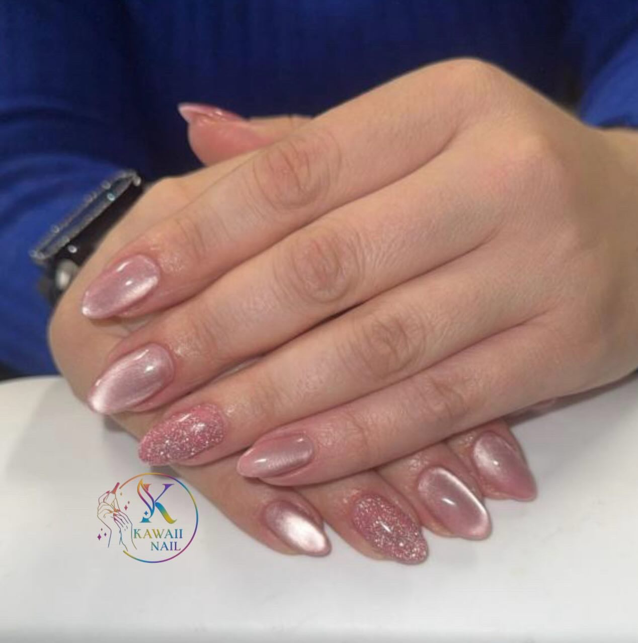 Rosa chrome negler med glitter